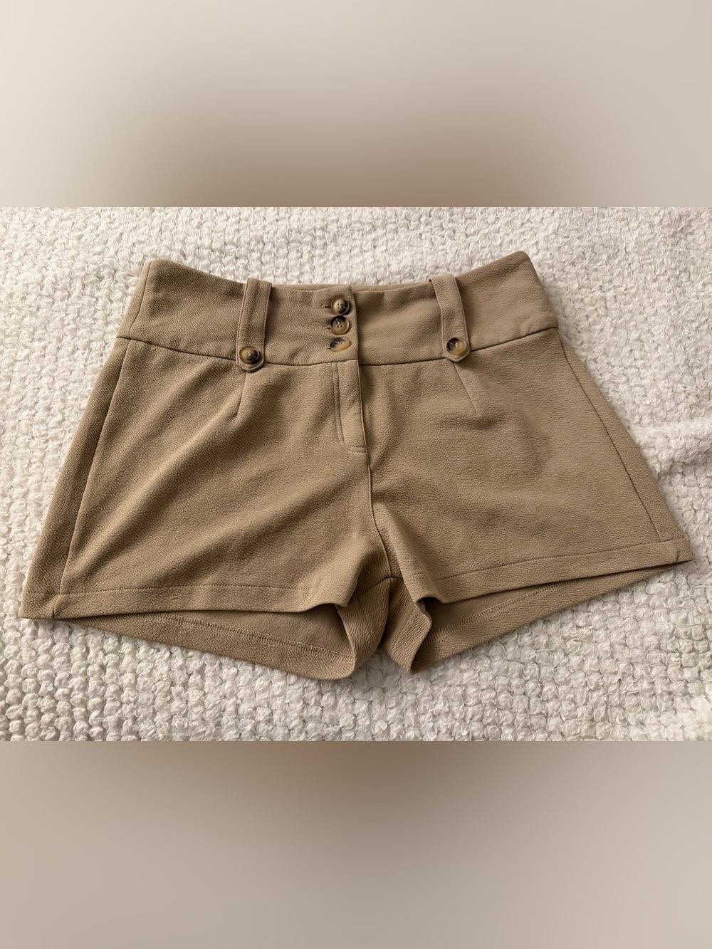 SHEIN Curve 1XL High Waisted Multi Button Tailored Shorts Tan